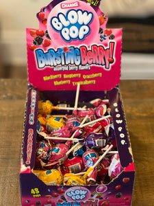 Charms BLOW POP Bursting Berry!